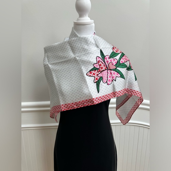 KLARA NADEMLYNSKA (Czech Desogner) NEW scarf without tag in 100% silk - Picture 3 of 8